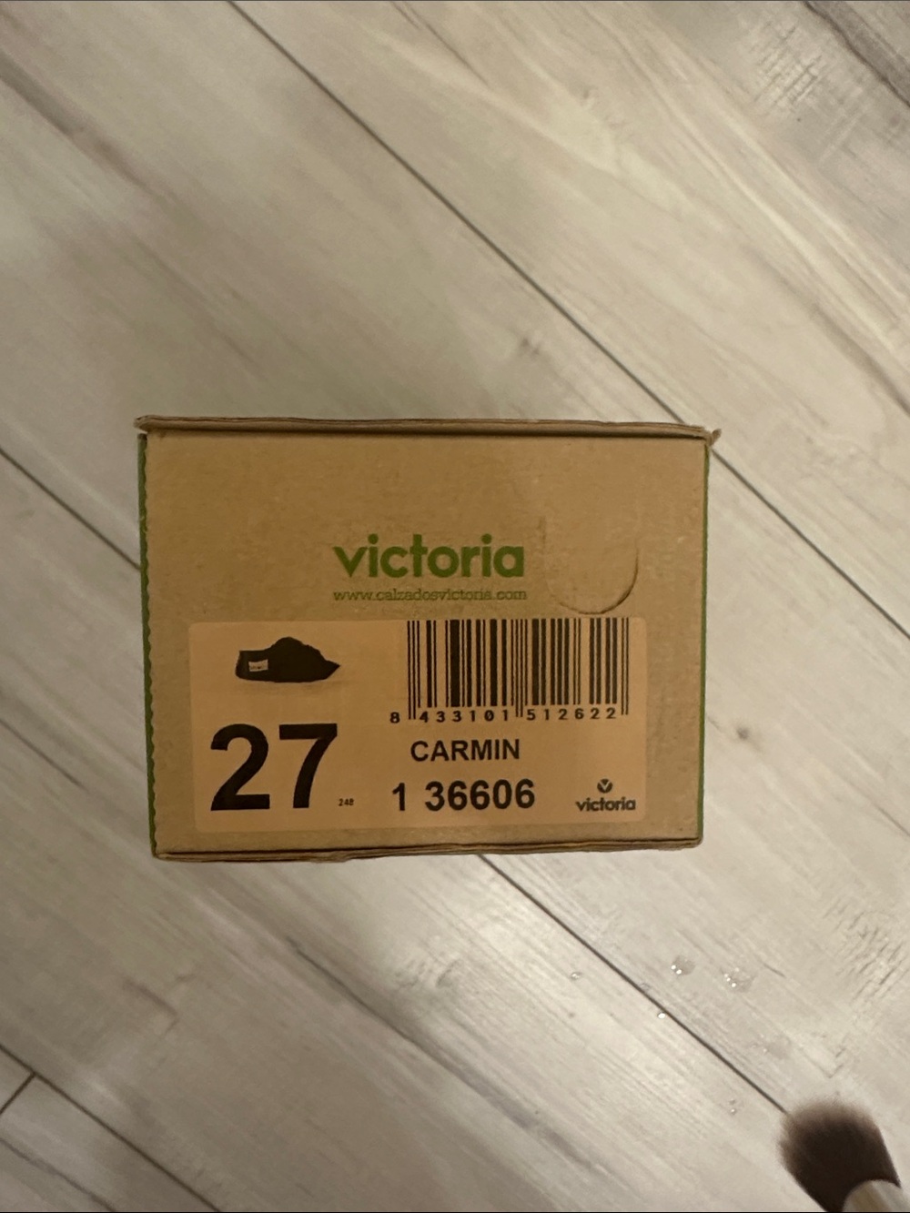 Victoria Camera Accessory Box - Carmin Red